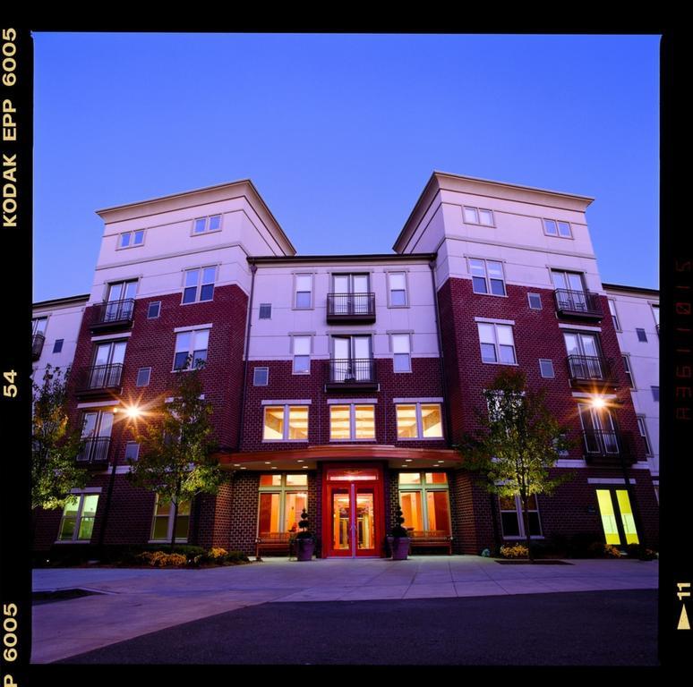 Bluebird Suites In Downtown Providence Exterior foto